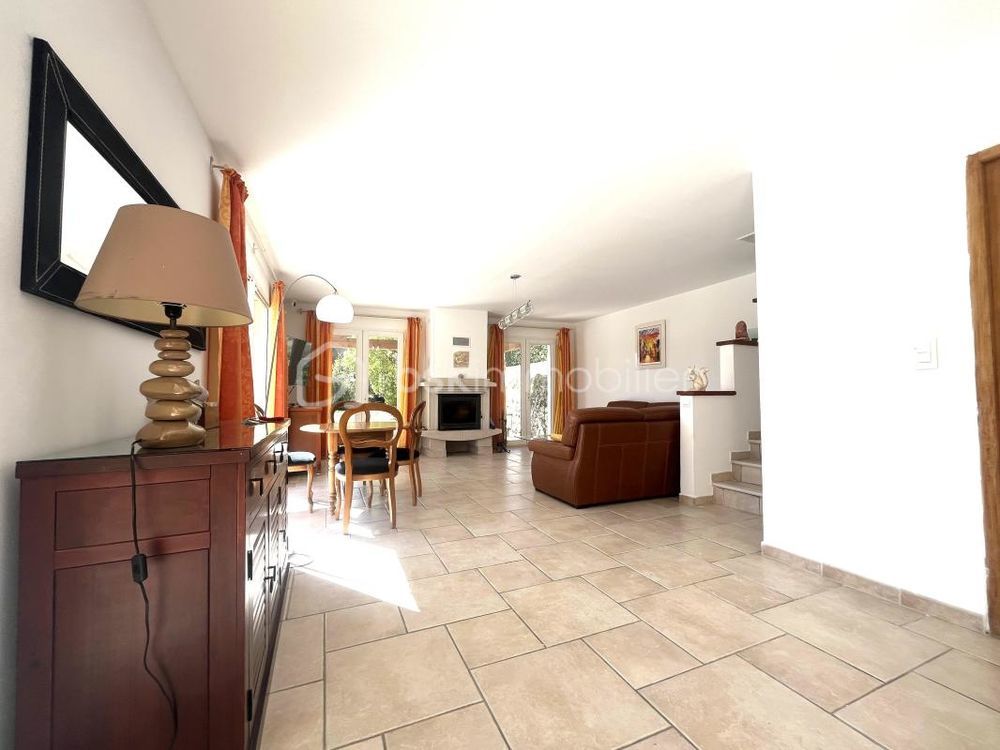 � vendre  Maison Saint-Paul-en-For�t (83440)