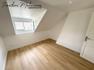  Immeuble � vendre 15 + pi�ces 300 m�