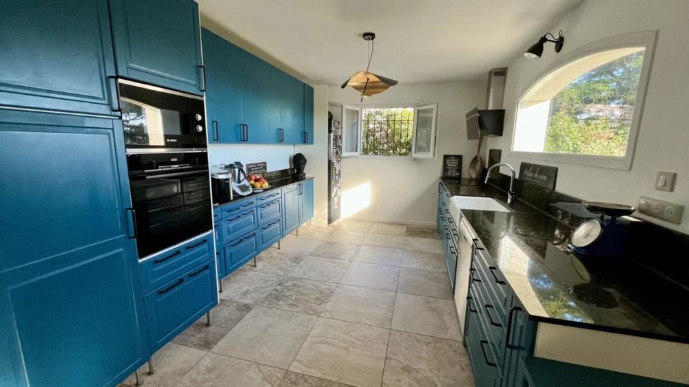 � vendre  Villa Rochefort-du-Gard (30650)