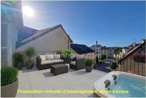  Immeuble de plus de 250 m� � r�nover - potentiel de 4 � 5 appartements � cr�er � Preuilly sur Claise (37) ! Maison - 4 pi�ce(s) - 250 m�