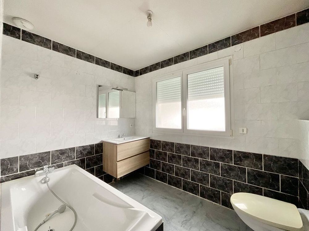 � vendre  Maison Gex (01170)