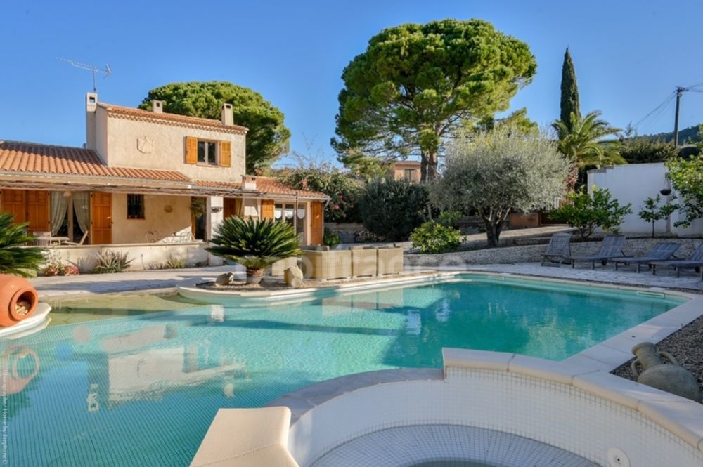 � vendre  Maison Ceyreste (13600)