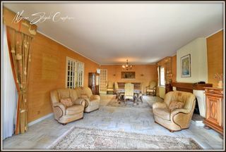  Propri�t�/ch�teau � vendre 8 pi�ces 231 m�