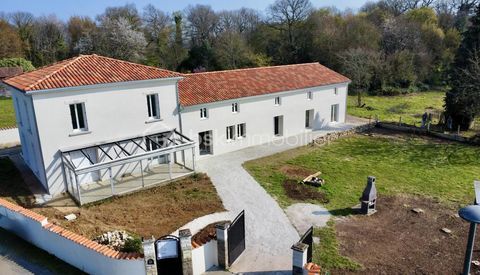   RARE � Propri�t� 363 m� � 10 chambres � Piscine int�rieure � Id�al g�te Propri�t�/ch�teau - 14 pi�ce(s) - 363 m�