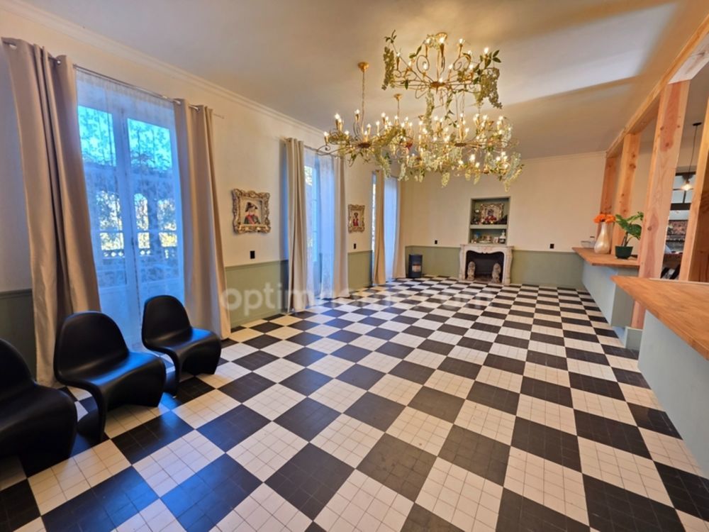 � vendre  Propri�t�/ch�teau Ch�teauneuf-la-For�t (87130)