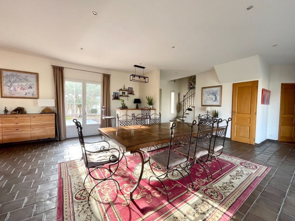 � vendre  Maison Aigues-Mortes (30220)