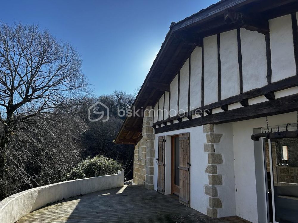 � vendre  Maison Saint-P�e-sur-Nivelle (64310)