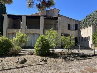  Maison � vendre 9 pi�ces 258 m�