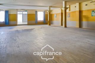  Immeuble � vendre 15 + pi�ces 856 m�