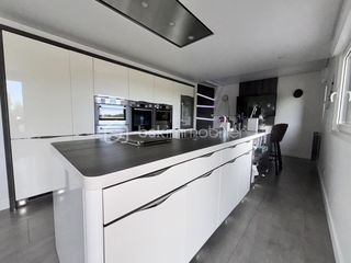  Maison � vendre 9 pi�ces 199 m�