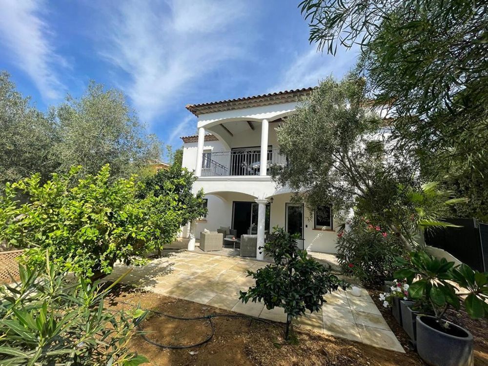 � vendre  Maison Cavalaire-sur-Mer (83240)