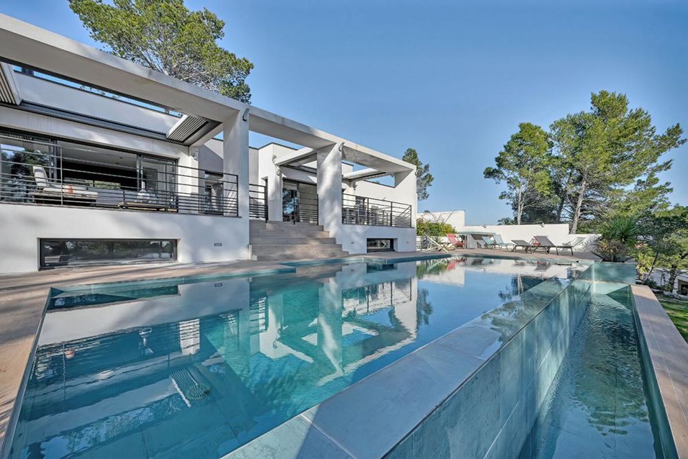 � vendre  Propri�t�/ch�teau N�mes (30000)