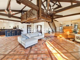  Propri�t�/ch�teau � vendre 10 pi�ces 649 m�