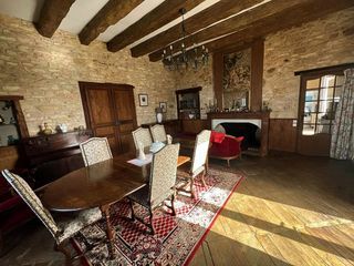  Propri�t�/ch�teau � vendre 12 pi�ces 300 m�