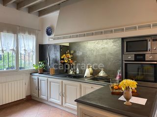  Maison � vendre 9 pi�ces 305 m�