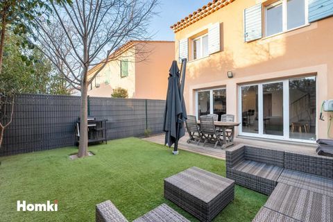   Maison/Villa T5 de 90 m2 � Simiane-Collongue 13109 Maison - 5 pi�ce(s) - 90 m�