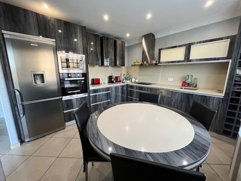   Maison � vendre 6 pi�ces SOUES (65) Maison - 6 pi�ce(s) - 180 m�