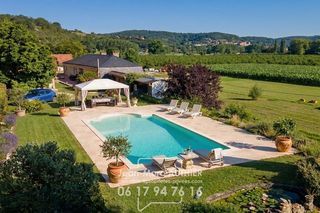  Maison � vendre 6 pi�ces 228 m�