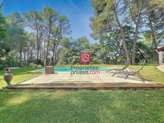  Villa � vendre 9 pi�ces 220 m�