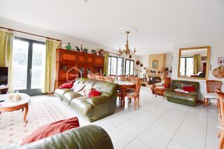  Propri�t�/ch�teau � vendre 14 pi�ces 320 m�