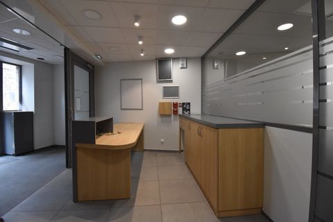 Local/bureau &agrave; louer SAINT AGREVE (07) 670 07320 Saint agreve