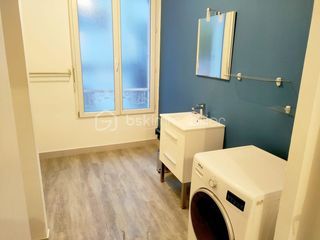  Immeuble � vendre 15 + pi�ces 300 m�