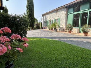  Maison � vendre 8 pi�ces 230 m�