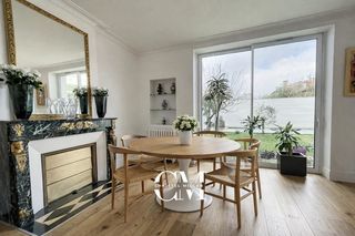  Maison � louer 8 pi�ces 240 m�