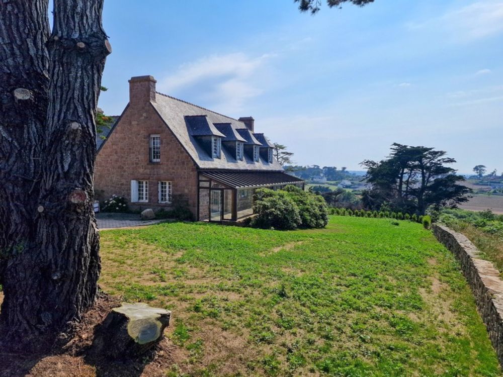 � vendre  Propri�t�/ch�teau Plougrescant (22820)