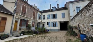  Immeuble � vendre 15 + pi�ces 269 m�