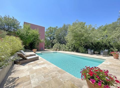   Maison Maison - 7 pi�ce(s) - 274 m�