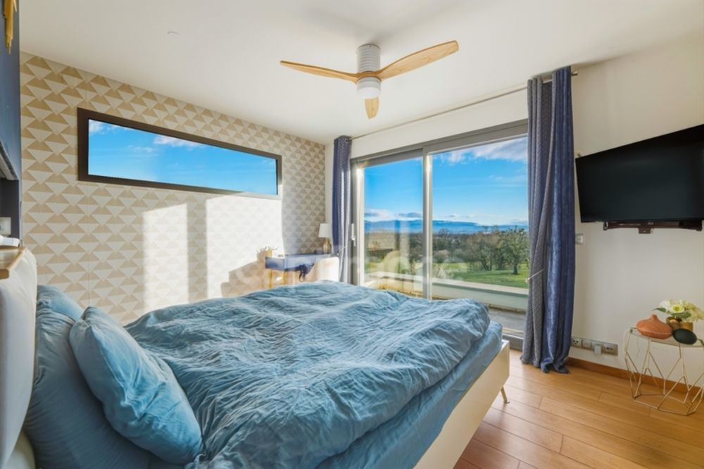 � vendre  Villa Crozet (01170)