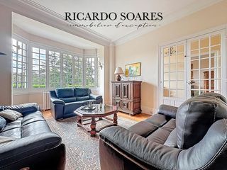  Propri�t�/ch�teau � vendre 10 pi�ces 219 m�