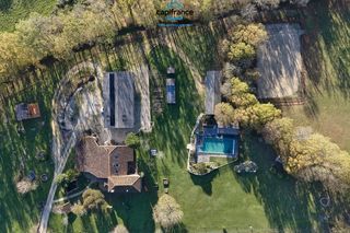  Propri�t�/ch�teau � vendre 8 pi�ces 220 m�