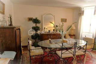  Immeuble � vendre 10 pi�ces 275 m�