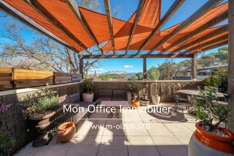   R�f�rence : 6378-SJO. - Appartement 78m2/ T3 en DERNIER ETAGE/ VUE SAINTE-VICTOIRE: grande terrasse + 1 box en sous-sol et 1 pla Appartement - 3 pi�ce(s) - 78 m�