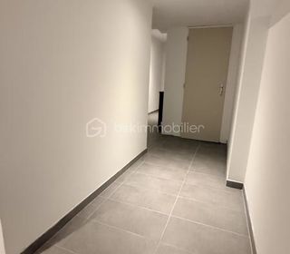  Immeuble � vendre 10 pi�ces 300 m�