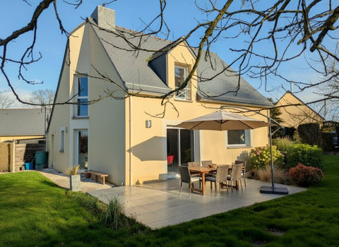   Pavillon 5 pi�ces 115 M2 4  SAINT GERMAIN EN COGLES (35) Maison - 5 pi�ce(s) - 115 m�