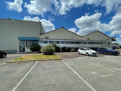 A VENDRE - ENSEMBLE IMMOBILIER 1740000 71530 Champforgeuil