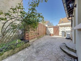  Maison � vendre 8 pi�ces 150 m�