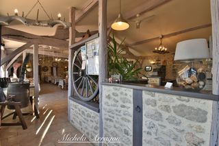  Propri�t�/ch�teau � vendre 15 + pi�ces 1600 m�