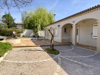  Maison � vendre 6 pi�ces 218 m�