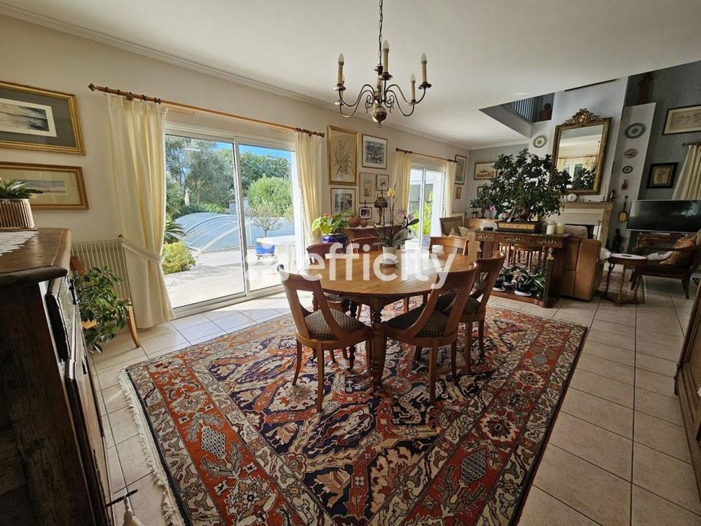 � vendre  Maison Sainte-Marie-de-R� (17740)