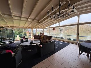  Propri�t�/ch�teau � vendre 12 pi�ces 320 m�