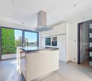  Propri�t�/ch�teau � vendre 7 pi�ces 167 m�