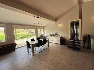  Maison � vendre 8 pi�ces 205 m�