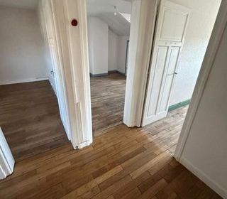  Immeuble � vendre 12 pi�ces 208 m�