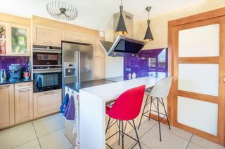  Appartement � vendre 5 pi�ces 145 m�