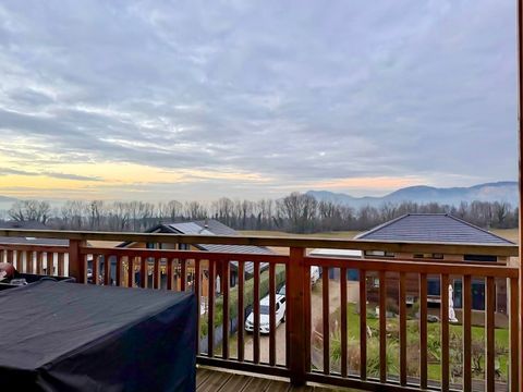   � vendre joli T3 dernier �tage SAINT LAURENT (74) Appartement - 3 pi�ce(s) - 70 m�