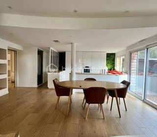  Maison � vendre 4 pi�ces 140 m�